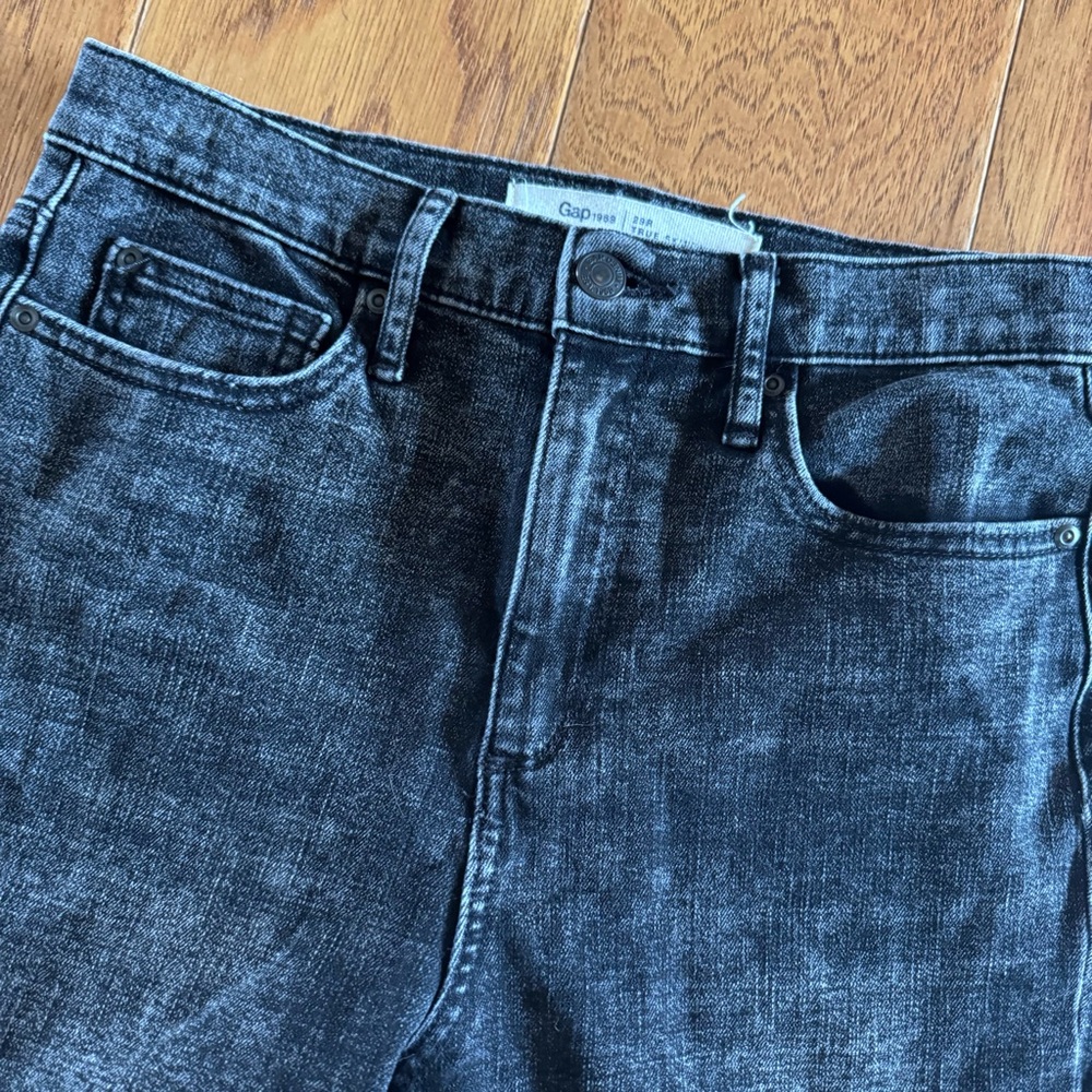 Gap 1969 True Skinny Jeans Women’s 29R Black Acid Wash Denim Super High Rise - Picture 3 of 5